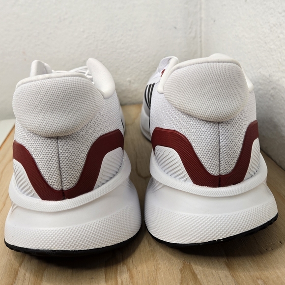 Adidas RUNFALCON 5 Wide Cloud White/CoreBlack/Better Scarlet  IE0551 - Picture 4 of 12